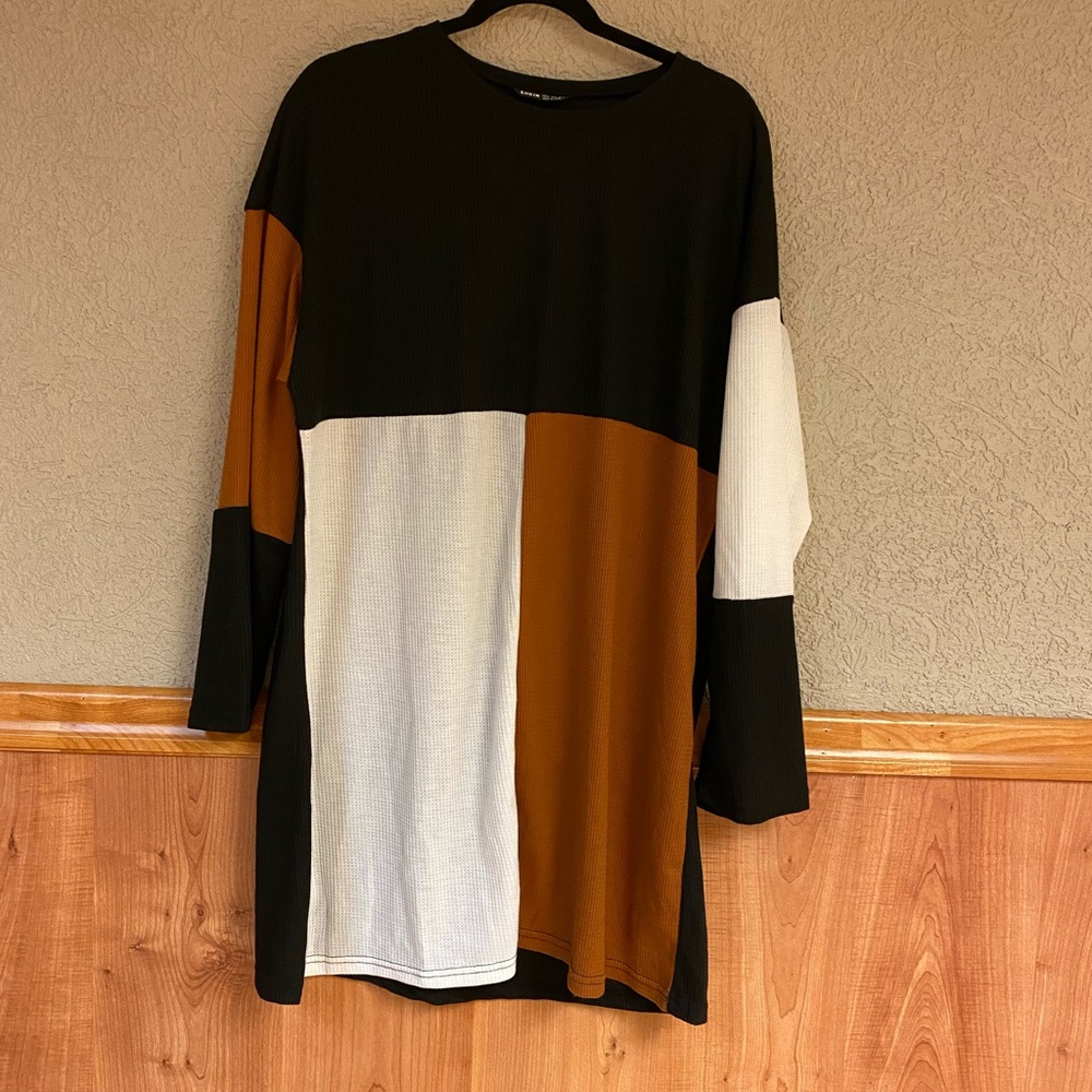 Colour block long sleeve dress